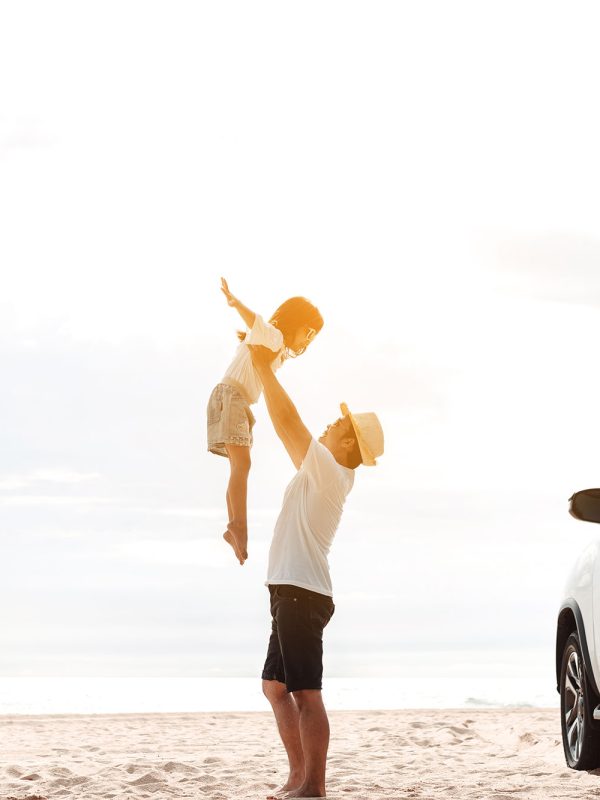 rrr-family-travel-car-road-trip-concept-summer-vacati-2022-12-19-08-55-00-utc rrr-family-travel-car-road-trip-concept-summer-vacati-2022-12-19-08-55-00-utc